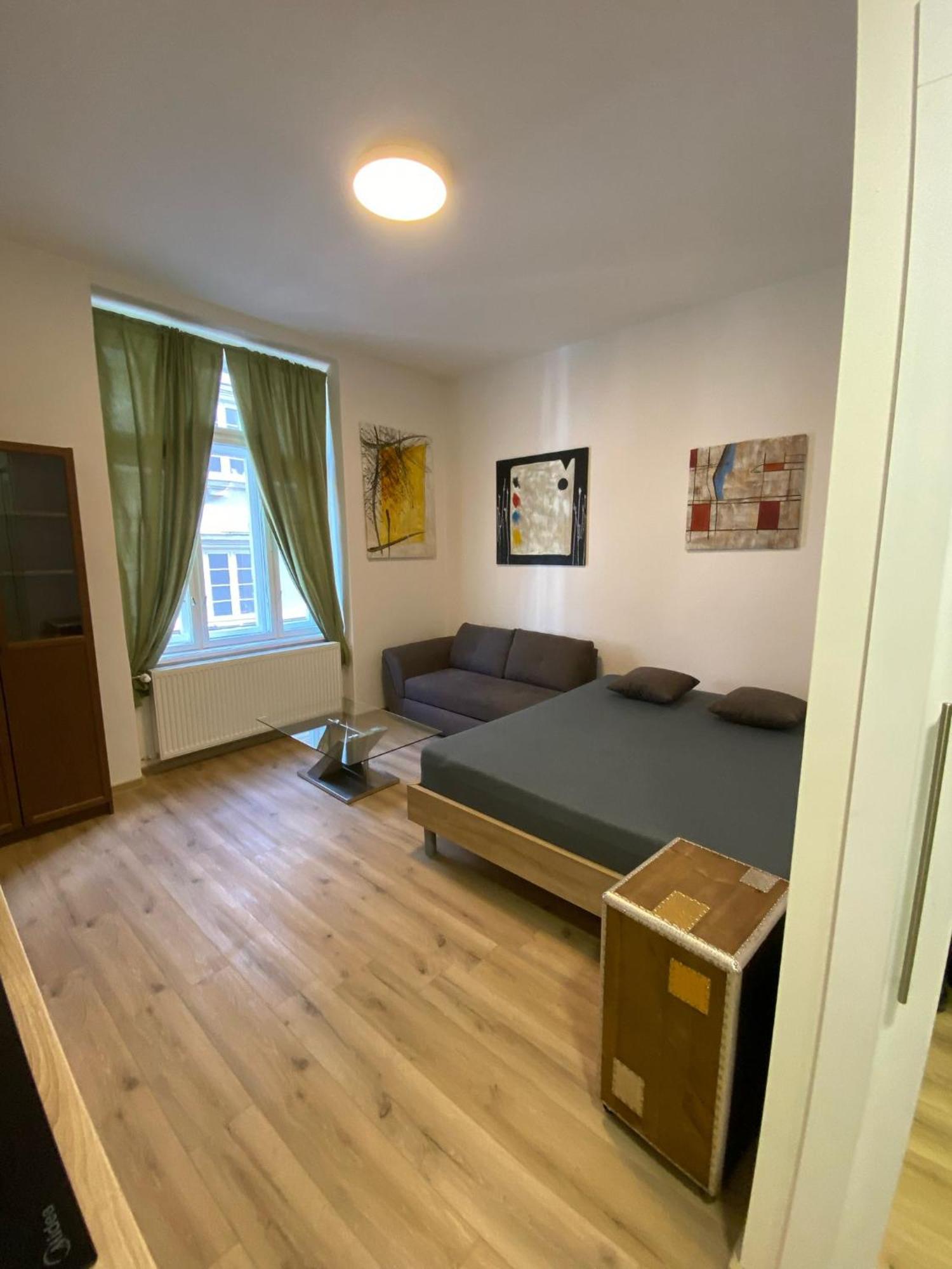 Garsoniera Ostrava City Centr, Na Hradbach 118 Exterior foto